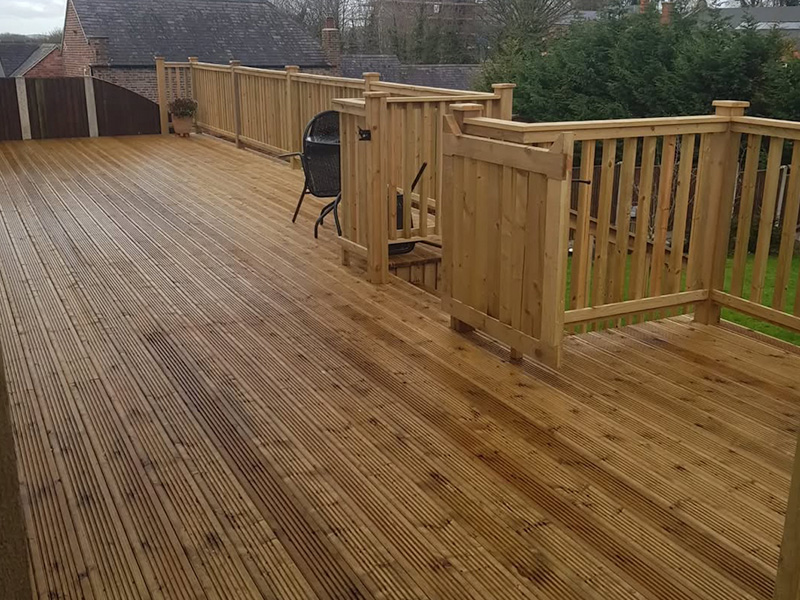 garden decking fitters near me, garden decking company nottingham, garden decking companies  3
