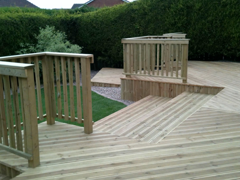 garden decking fitters near me, garden decking company nottingham, garden decking companies  4